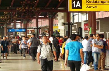 Sosialisasi HKI, Bawaan Penumpang Diperiksa di Bandara